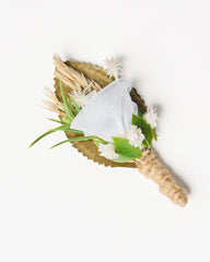 NATURAL-LOOK FLOWER PIN