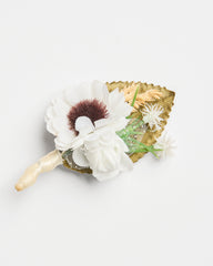 NATURAL-LOOK FLOWER PIN