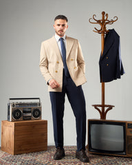 BEIGE DOUBLE-BREASTED BLAZER WITH NAVY-BLUE TROUSERS