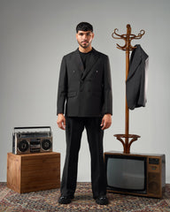 BLACK DOUBLE-BREASTED OVERSIZED SUIT